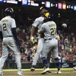 Andruw Monasterio Cerveceros Milwaukee MLB