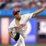 Robert Suarez Filis Filadelfia MLB