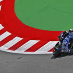 Álex Márquez traza un viraje con su Ducati Desmosedici GP24, en el circuito de Barcelona-Cataluña.