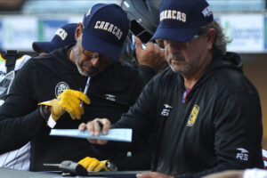 Mike Álvarez Leones Caracas LVBP