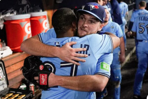 Trey Yesavage Vladimir Guerrero Jr. Azulejos de Toronto MLB
