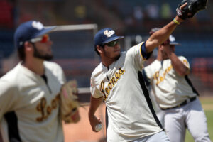 Wilmer Font Leones del Caracas  LVBP