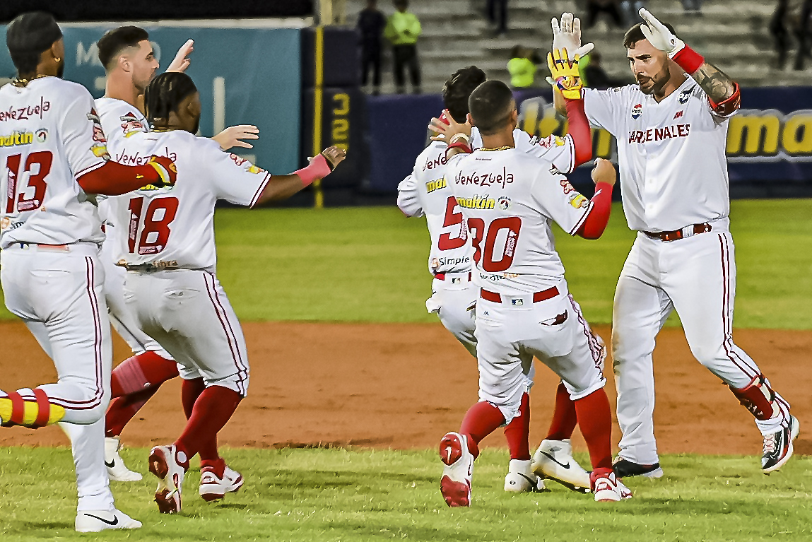Sencillo de Rangel Ravelo en la novena entrada dejó en el terreno 1-0 al Magallanes