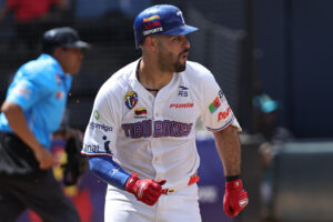 LA GUAIRA DECIDIÓ EN EL OCTAVO