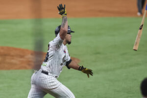 Jhonny Pereda Leones del Caracas LVBP