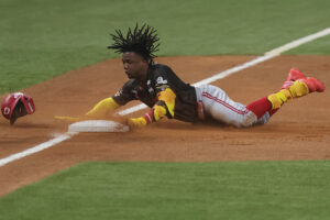 Luisángel Acuña cerro la navidad con ocho jonrones y 12 bases robadas