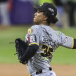 Adbert Alzolay Leones del Caracas LVBP