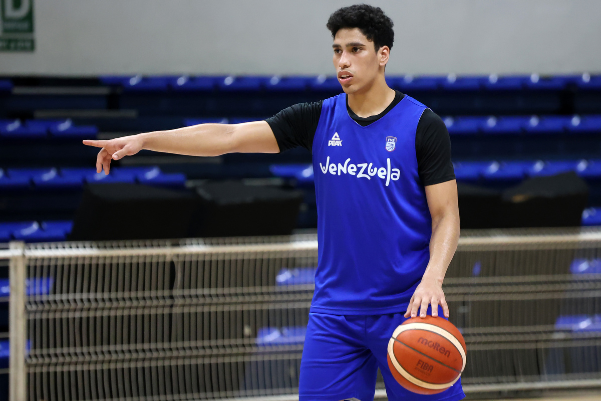 Edson Tovar FVB Qatar 2027