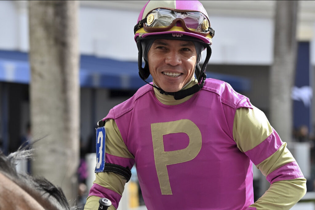 El jinete venezolano Emisael Jaramillo logra un triunfo clave con Tiger of the Sea en Santa Anita Park tras su mudanza a California.