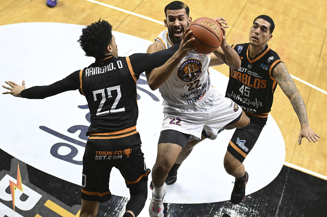 Diablos de Miranda vs Brillantes del Zulia