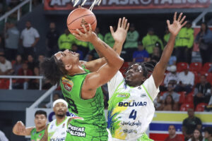 Cocodrilos de Caracas Centauros de Bolívar