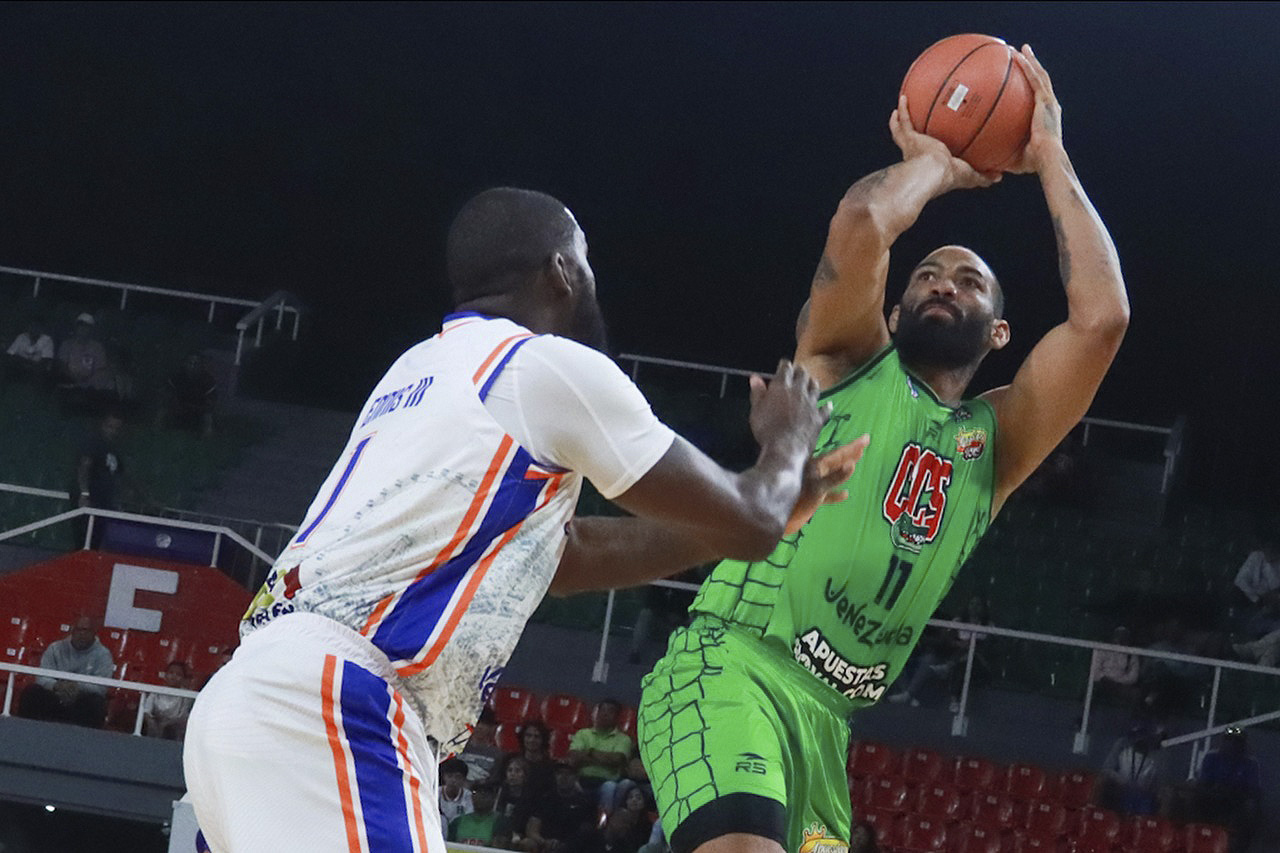 Luis Colón y Luis Bethelmy lideraron al equipo capitalino