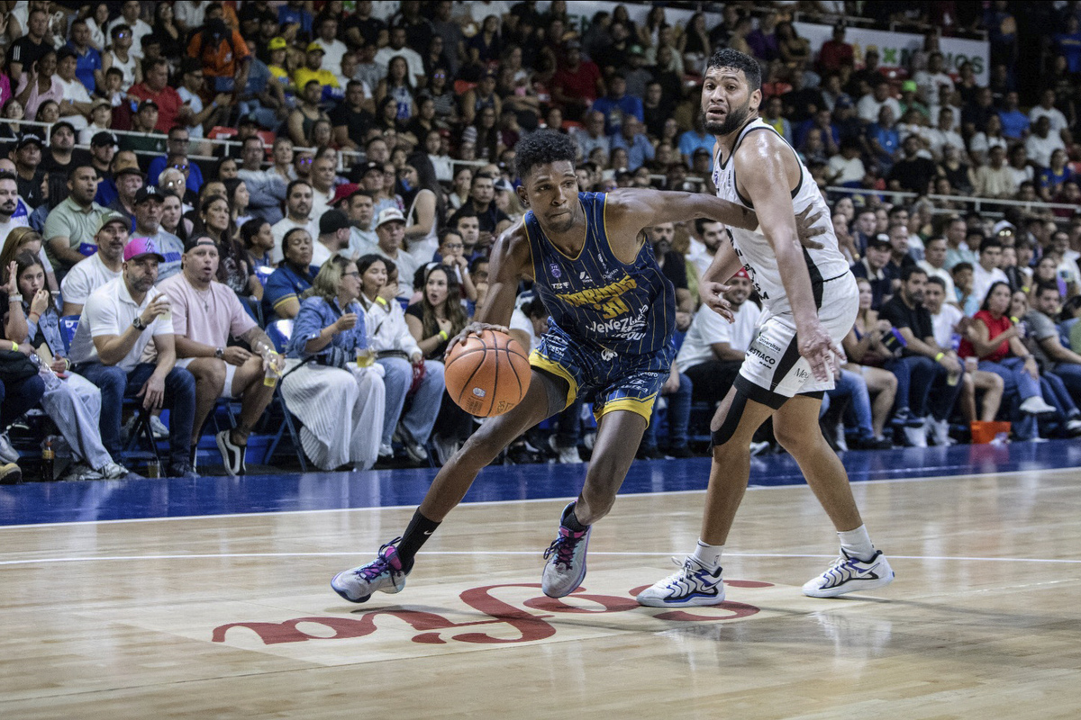 Marinos de Anzoátegui Caldera del Diablo