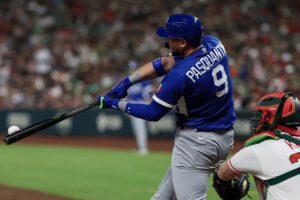 Vinnie Pasquantino Italia Clásico Mundial de Béisbol