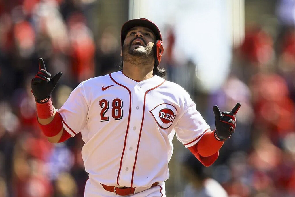 Eugenio Suárez tras conectar un jonrón de tres carreras