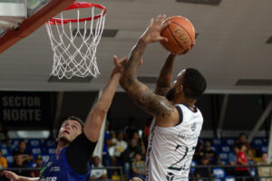 Adonys Henriquez Spartans Distrito Capital SPB