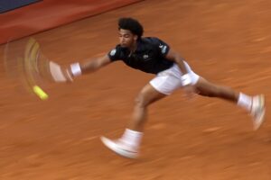 Arthur Fils superó con solvencia su duelo ante Jiri Lehecka en el Mutua Madrid Open