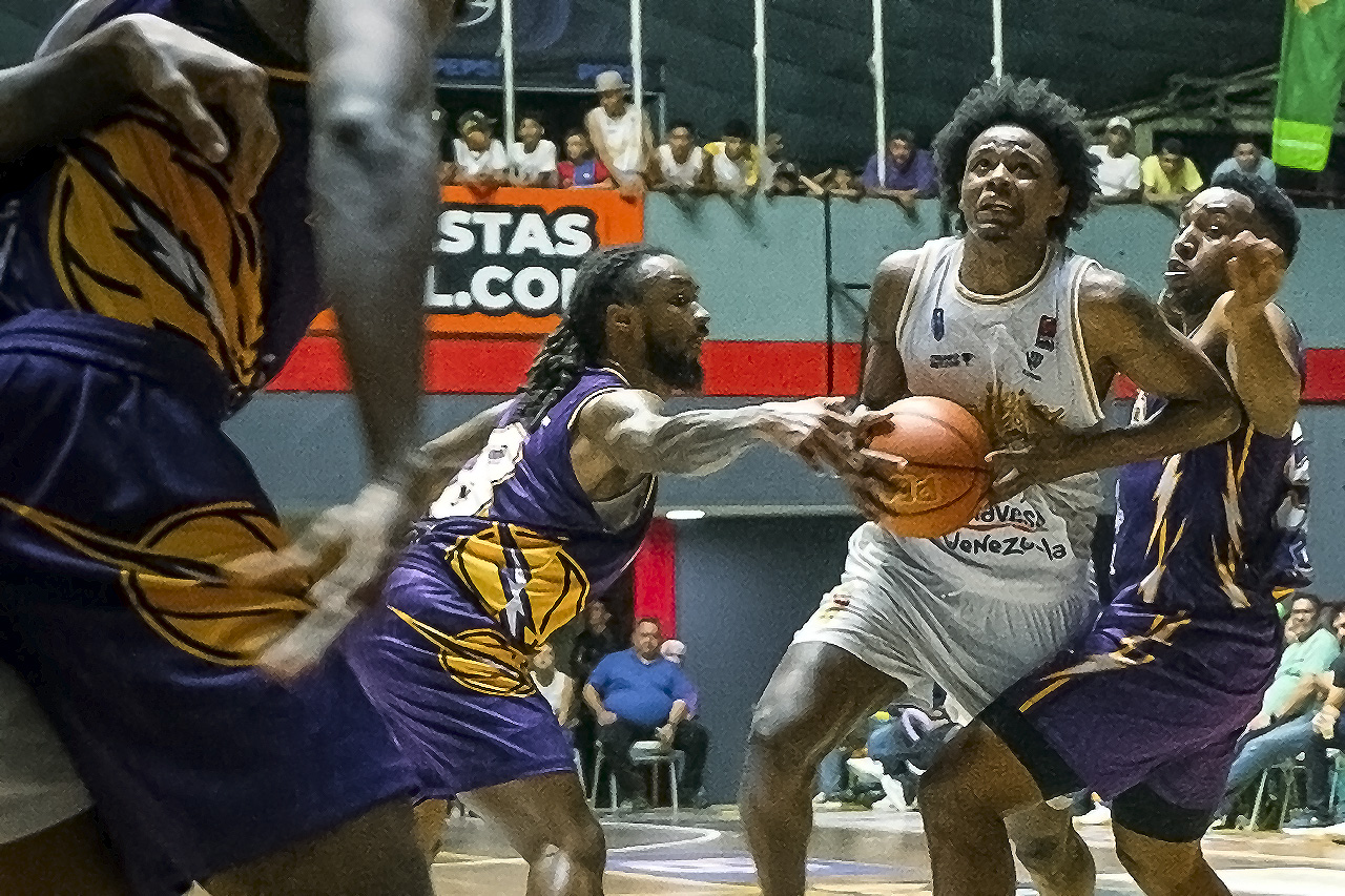 Gaiteros ganó el derbi zuliano