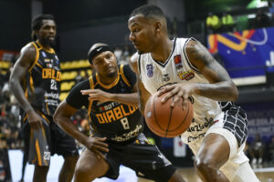 Luis Colón 21 puntos Cocodrilos de Caracas