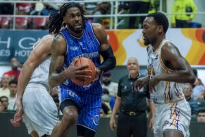 Donta “El Vampiro” Smith Trotamundosde Carabobo