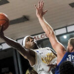 Nahziah Carter Gaiteros SPB