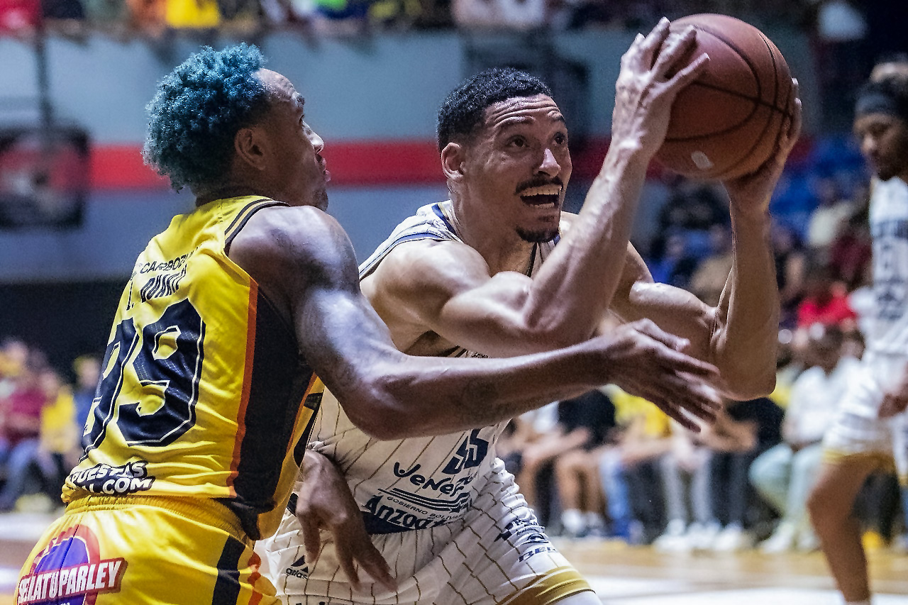 Marinos vs Gaiteros