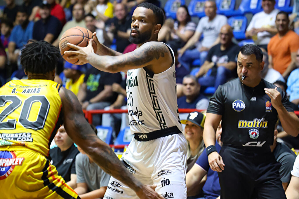 Adonys Henriquez Spartans SPB