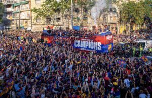 El desfile de los campeones, por las calles de Barcelona