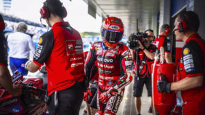 Márquez se toma con calma un regreso