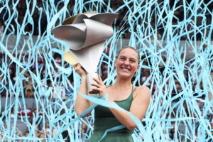 Marta Kostyuk toca el cielo en Madrid