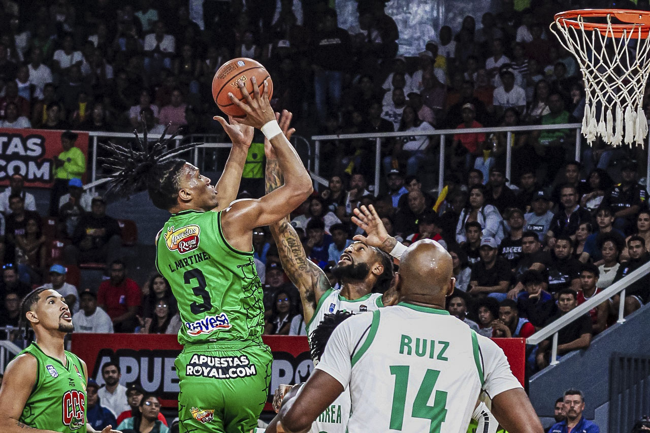 Luis Martínez, con otros 13 tantos