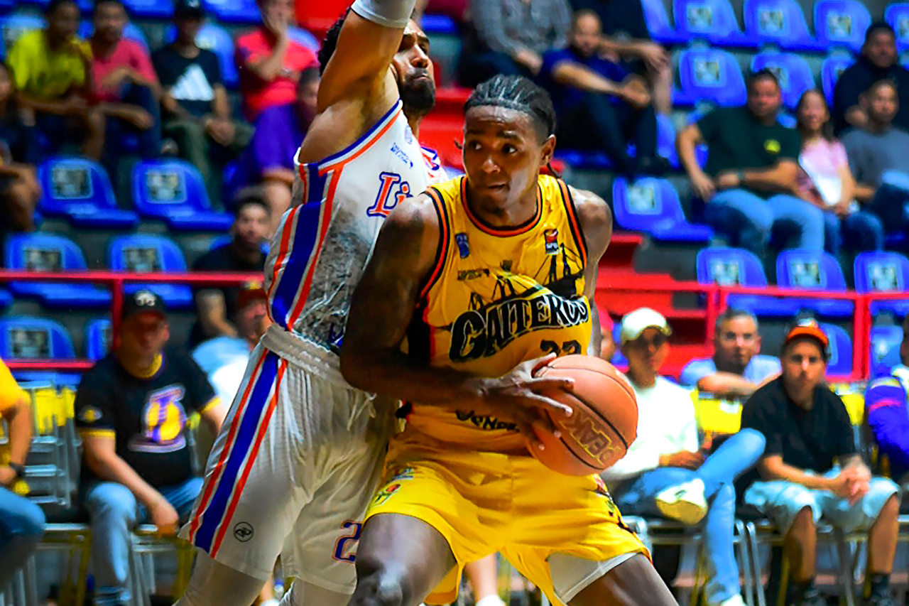 Nahziah Carter Gaiteros SPB