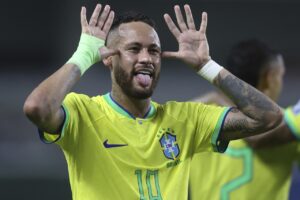 Neymar fue convocado por Carlo Ancelotti para representar a Brasil