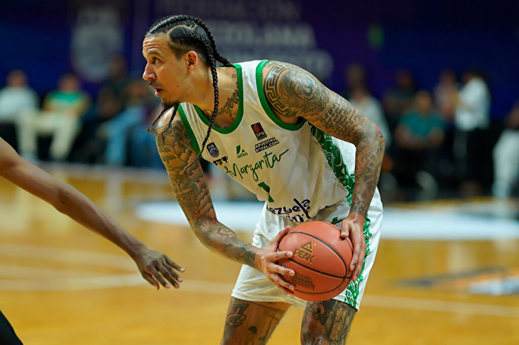 Tyrone White Guaiqueríes Margarita SPB