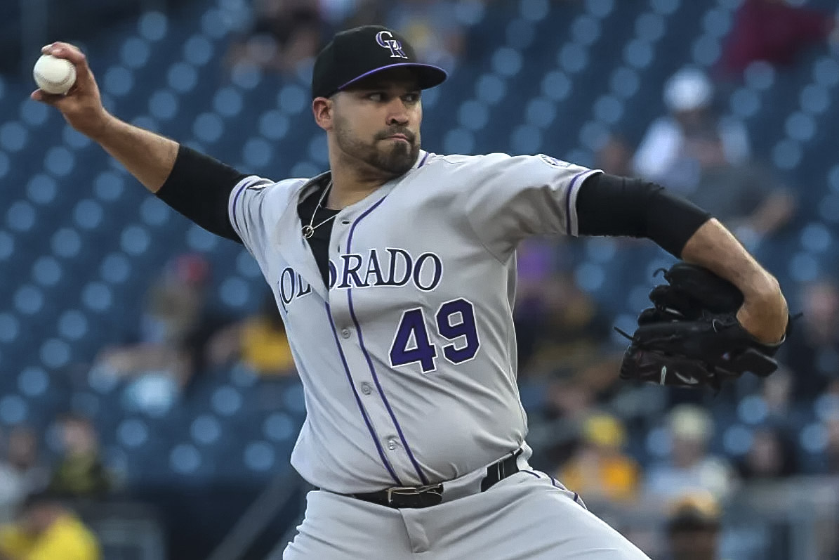 Antonio Senzatela resurgió como relevista en Colorado