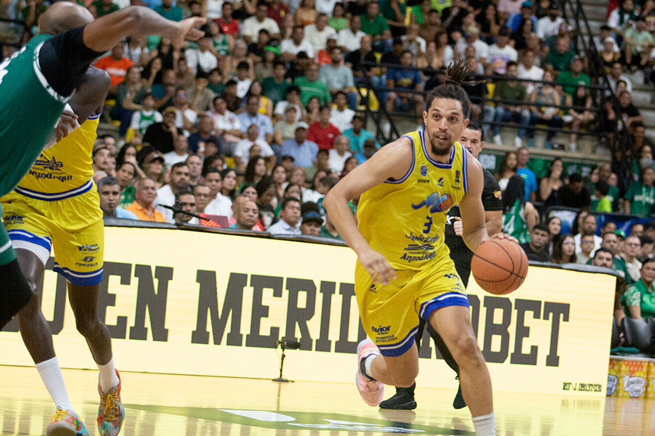 Michael Bryson Marinos Gran Final
