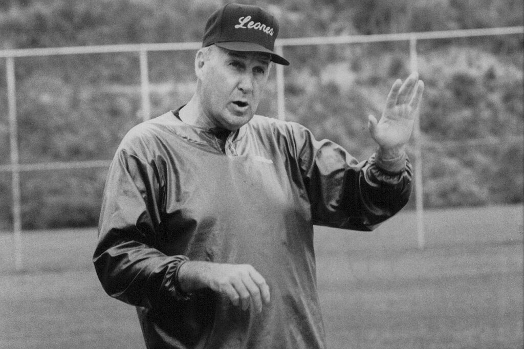 Phil Regan Leones del Caracas LVBP