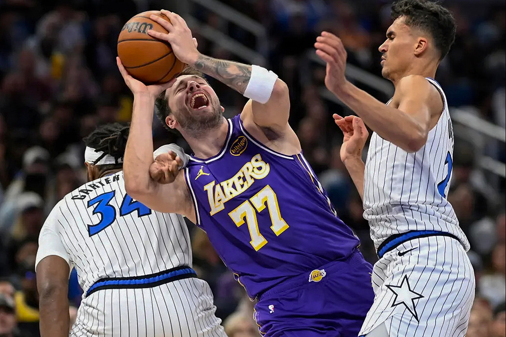 LUKA DONCIC LAKERS