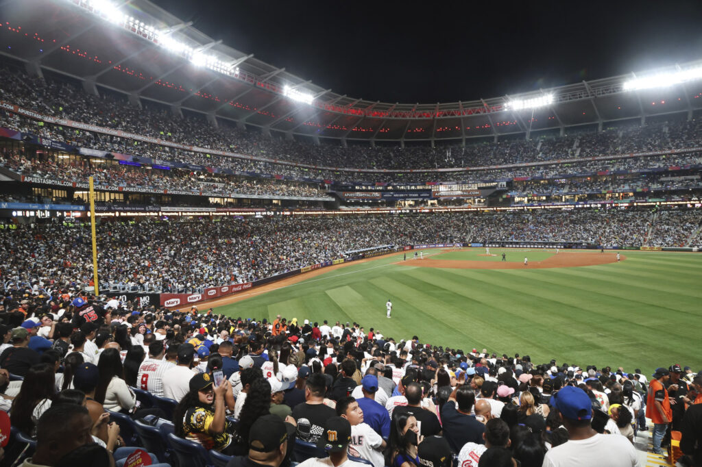 Caracas-Magallanes en el Monumental LVBP