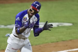  Javier Rivas Tiburones de La Guaira